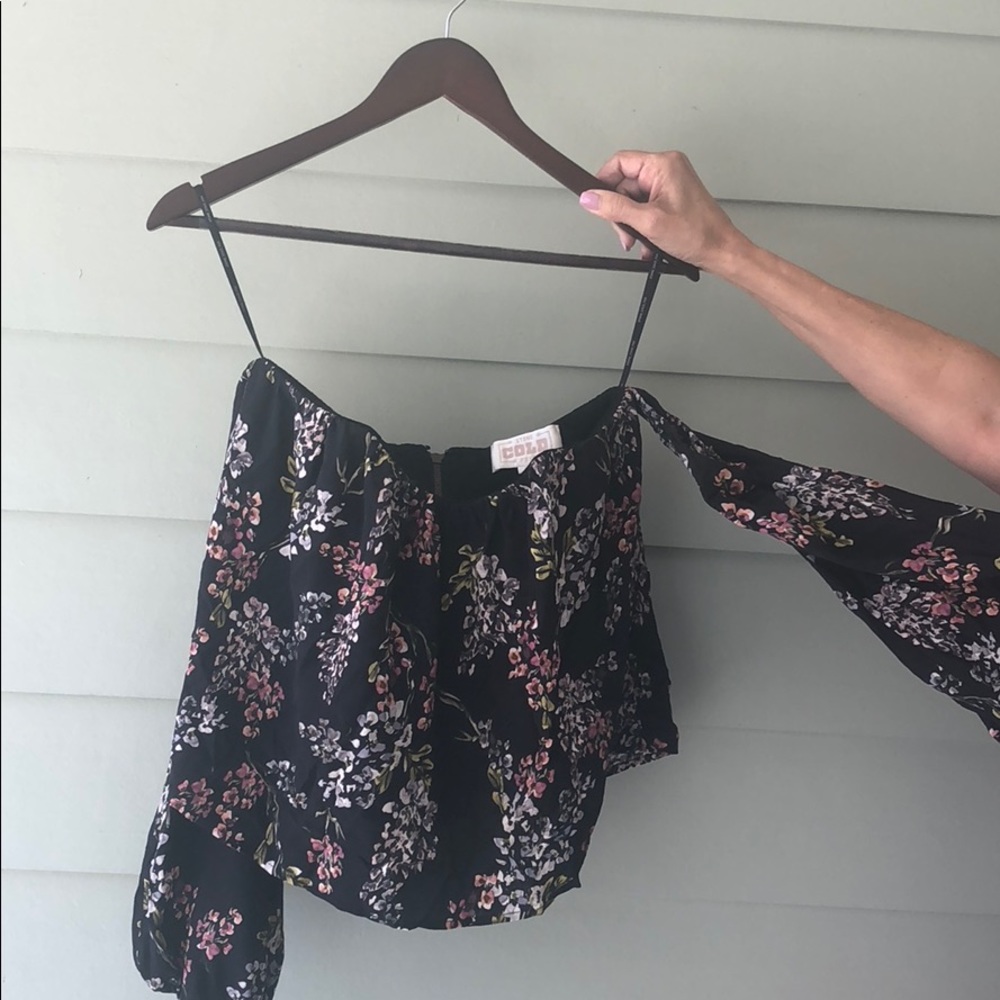 Stone Cold Fox Silk Off the Shoulder Too - Picture 4 of 5